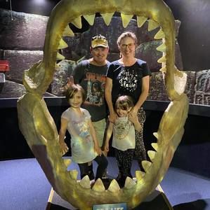 Meet your Posher, Cara